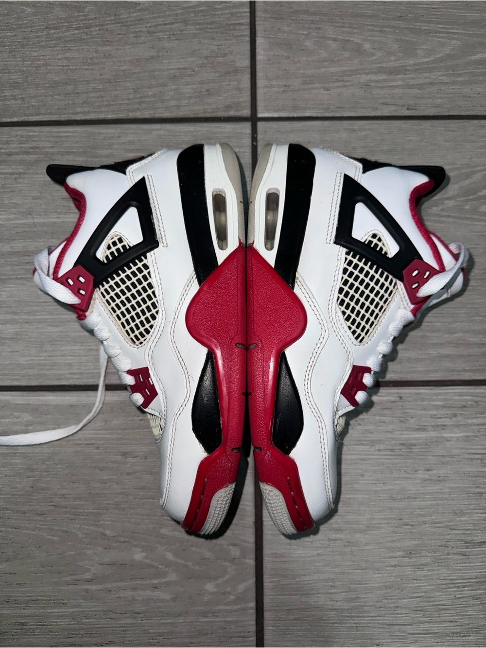 Nike Air Jordan 4 Retro Kids Fire Red Retro Sz. 4.5Y